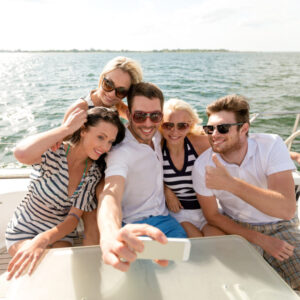 Shared catamaran in the Bay of Palma (Singles 35-45 years old)